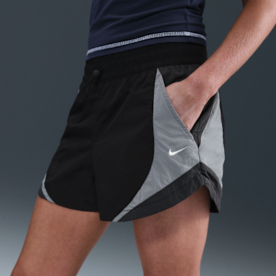 Nike Sportswear Women's Mid-Rise Loose 7.5cm (approx) Athletics Shorts