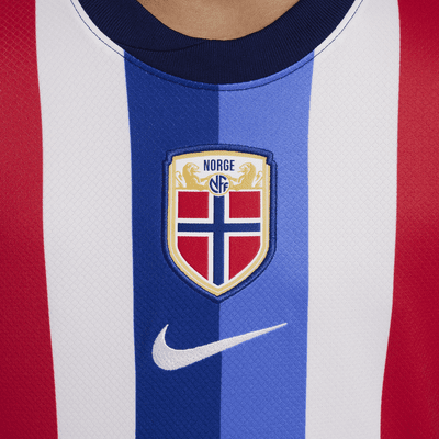 Norway (Men's Team) 2024/25 Stadium Home Older Kids' Nike Dri-FIT ...