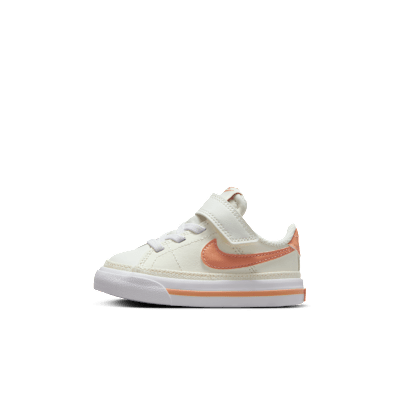 NikeCourt Legacy