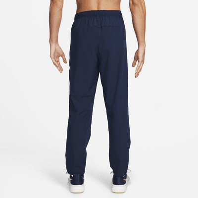 Pants Dri-FIT versátiles con dobladillo abierto para hombre Nike Form