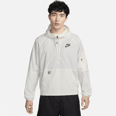 Nike Sportswear 男款梭織無襯裡防風外套