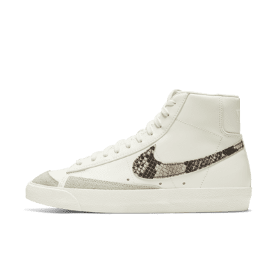 Nike Blazer Mid 77 Se Women S Shoe Nike Jp