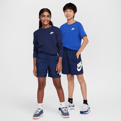 Nike Sportswear Club