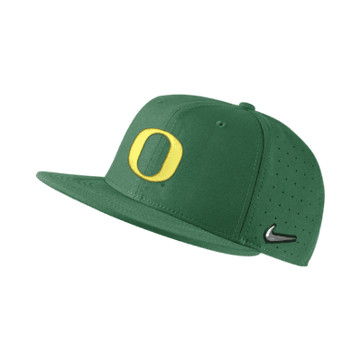 Gorro de béisbol ajustado Nike College Oregon