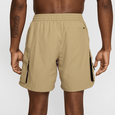 Shorts cargo con forro completo de 18 cm para hombre Nike Swim Voyage