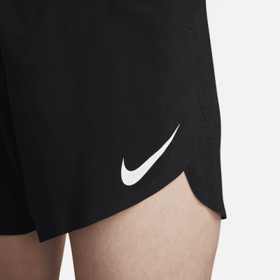 กางเกงวิ่งขาสั้น 4 นิ้วมีซับในผู้ชาย Dri-FIT ADV Nike AeroSwift