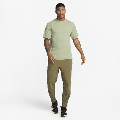 Nike A.P.S. Pants versátiles de tejido Woven Dri-FIT ADV para hombre