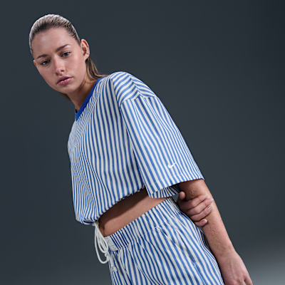 Playera a rayas cuadrada para mujer Nike Sportswear Chill Poplin