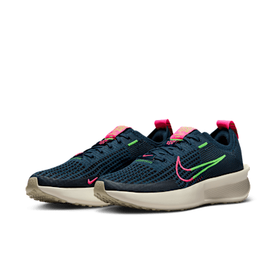 Tenis de correr en pavimento para mujer Nike Interact Run