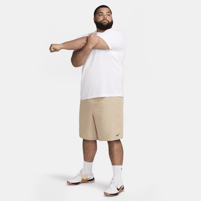 Shorts versátiles Dri-FIT de 23 cm sin forro para hombre Nike Form