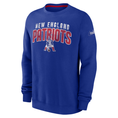 New England Patriots Rewind Club Men's Nike NFL Pullover Crew. Nike.com