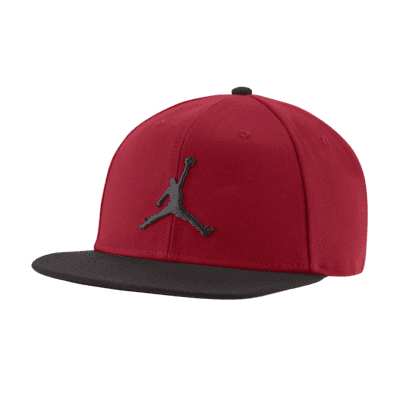 Jordan Pro Jumpman Snapback Hat. Nike RO