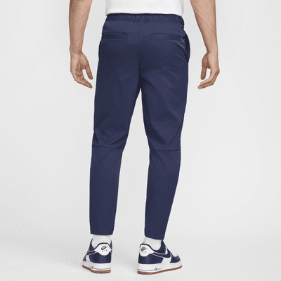 Pants entallados de tejido Woven para hombre Nike Club