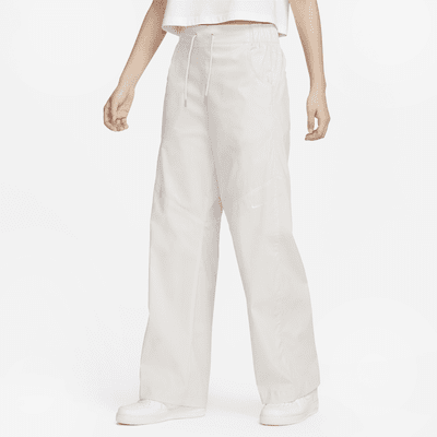 Nike Sportswear Essential Women's Woven High-Waisted Trousers