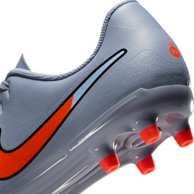 Tacos de fútbol para terrenos múltiples de corte low para niños de preescolar y grandes Nike Jr. Tiempo Legend 10 Club