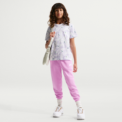 Nike Sportswear Older Kids' T-Shirt