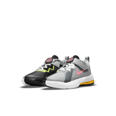Calzado para niños talla pequeña LeBron 18 Low 'Bugs vs Marvin'