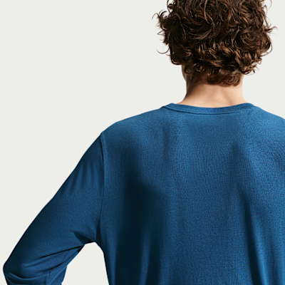 Nike Sportswear Club Men's Long-Sleeve T-Shirt