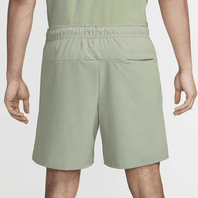 Shorts versátiles sin forro Dri-FIT de 18 cm para hombre Nike Unlimited