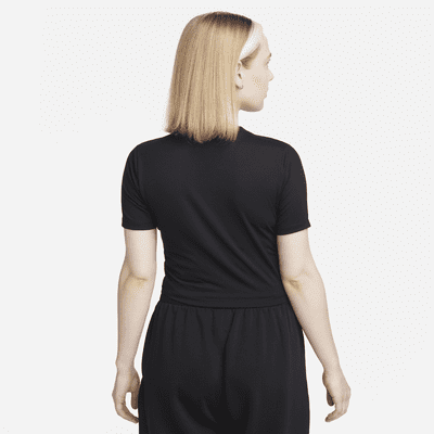 Nike Sportswear Essential aansluitend kort T-shirt voor dames