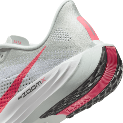 Tenis de correr en pavimento para hombre Nike Pegasus Plus