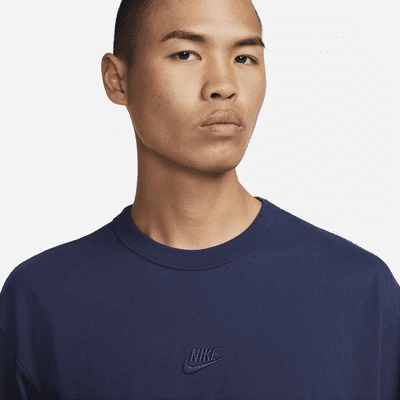 Nike Sportswear Premium Essentials Men's Long-Sleeve T-Shirt. Nike VN