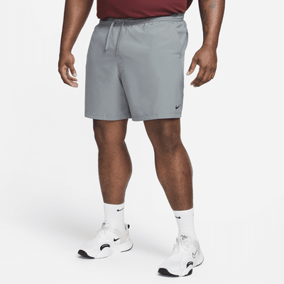 Shorts Dri-FIT de 18 cm versátiles sin forro para hombre Nike Form