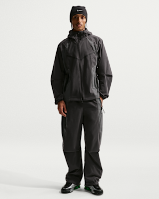 Мужские  Nike Tech Dri-FIT Woven Color-Block Pants