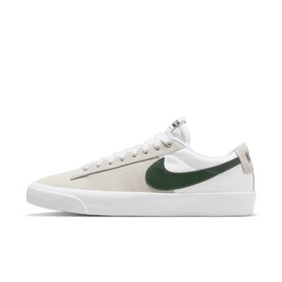 Nike SB Zoom Blazer Low Pro GT Skateboardschuh. Nike AT