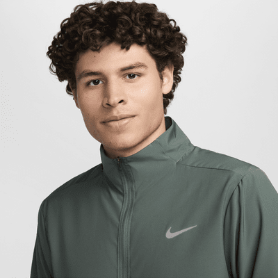 Chamarra versátil Dri-FIT para hombre Nike Form