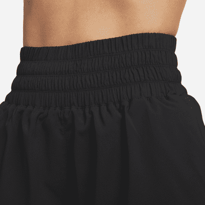 Nike One Dri-FIT Shorts mit Futter und besonders hohem Taillenbund für Damen (ca. 7,5 cm)