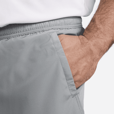 Shorts versátiles Dri-FIT de 23 cm sin forro para hombre Nike Form