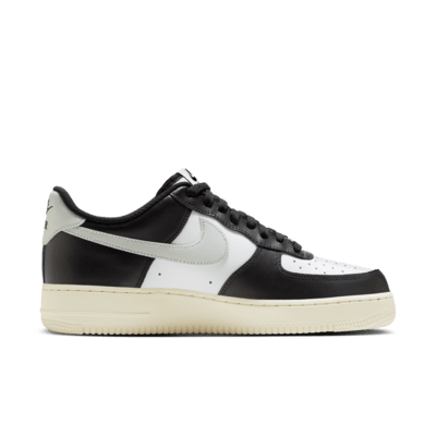 Nike Air Force 1 '07 Shoes