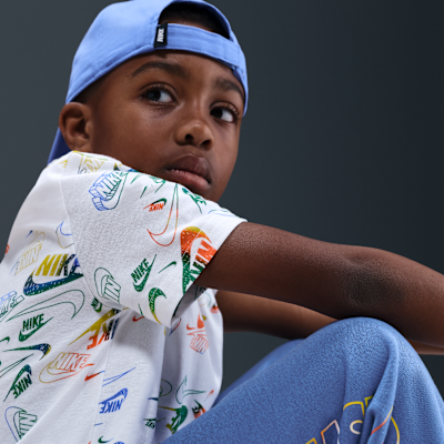 Nike Sportswear Little Kids' Reveal Printed Tee and Pants Set