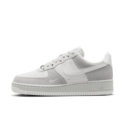 Nike Air Force 1 ’07 女鞋