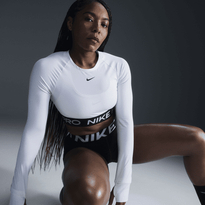 Haut court à manches longues Dri-FIT Nike Pro pour femme