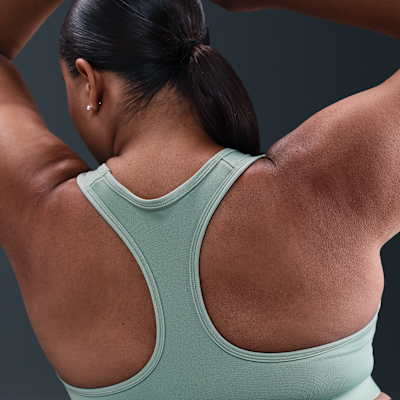Nike Swoosh Medium Support Women's Padded Sports Bra (Plus Size)