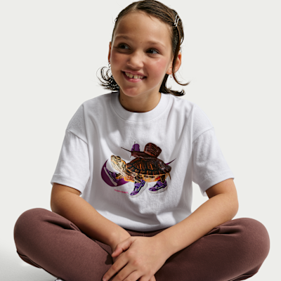 Nike Sportswear Older Kids' (Girls') Boxy T-Shirt