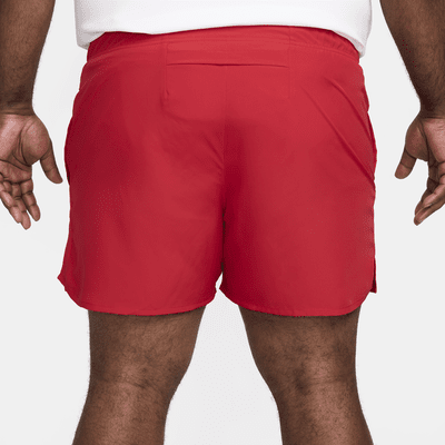 Shorts de correr Dri-FIT de 13 cm con forro de ropa interior para hombre Nike Challenger