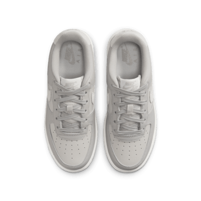 Tenis para niños grandes Nike Air Force 1 LV8 5