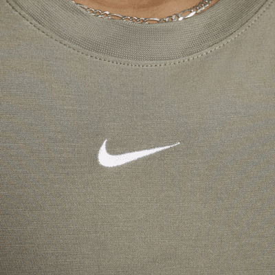 Nike Sportswear Essential Dar Kesimli Crop Kadın Tişörtü