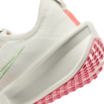 Nike Interact Run Women's Road Running Shoes