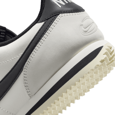 Nike Cortez SE Leather Women's Shoes