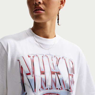 Playera de corte cuadrado para mujer Nike Sportswear Essentials
