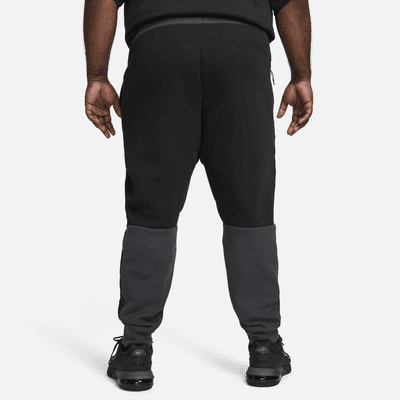 Joggingbyxor Nike Sportswear Tech Fleece för män