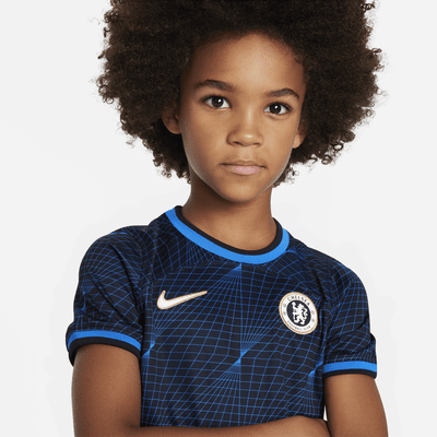 Chelsea F.C. 2023/24 Away Younger Kids' Nike Dri-FIT 3-Piece Kit. Nike IL
