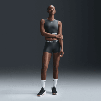 Calções de 7,5 cm Nike Pro para mulher