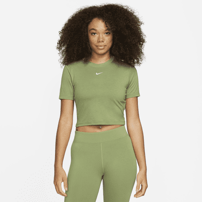 nike cropped t