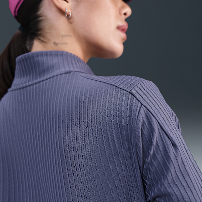 Playera de golf Dri-FIT ADV de medio cierre para mujer Nike Tour