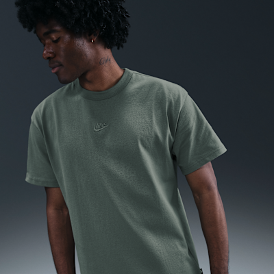 Nike Sportswear Premium Essentials